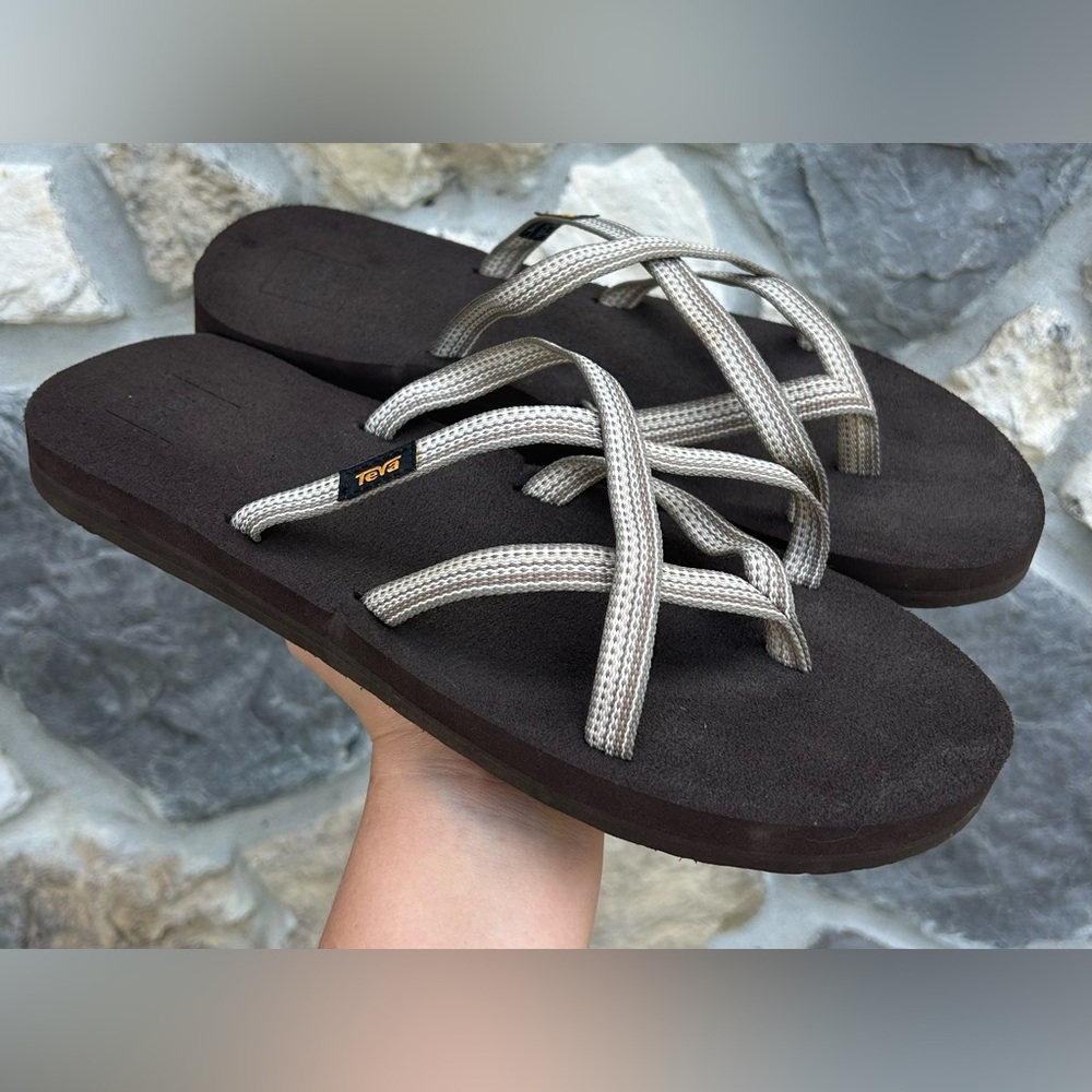 Teva Olowahu Mush Flip Flops Size 11 Neutral Brown Strappy Comfort Flip Flops